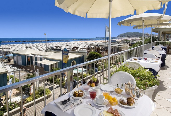 Hotel A Senigallia Sul Mare All Inclusive Hotel A Senigallia Sul Mare All Inclusive