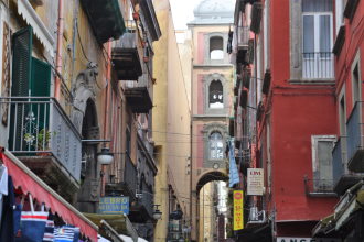 Spaccanapoli -centro storico della città