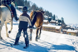 Sci con i cavalli nel Vallese