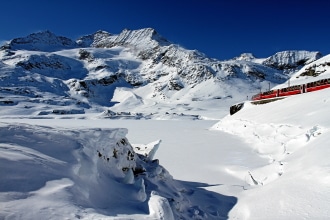 Trenino del Bernina in inverno