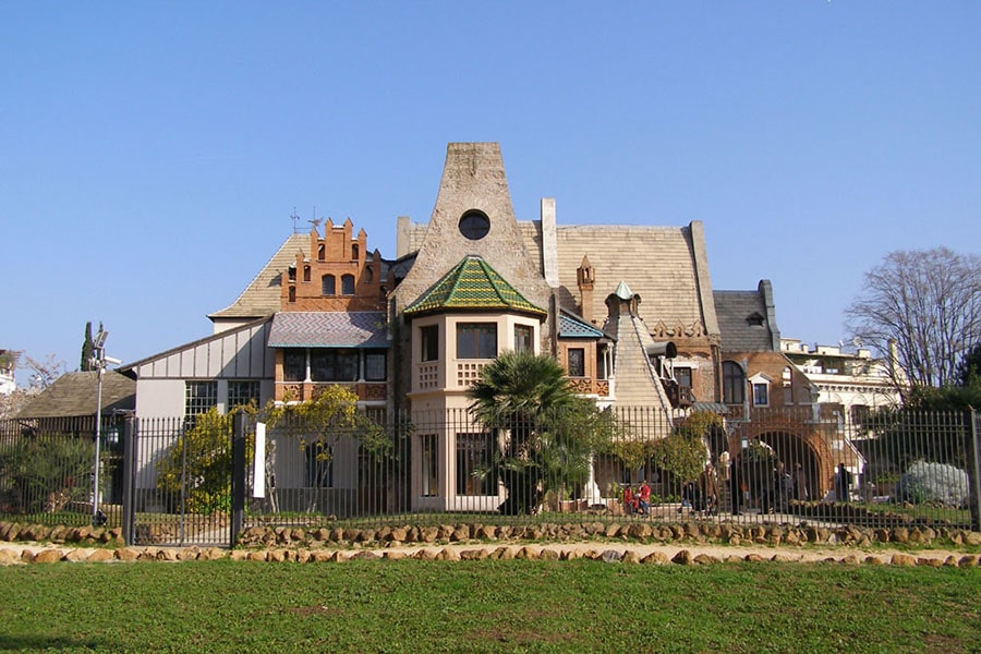 Roma, itinerari per bambini, Casa delle Civette, Villa Torlonia