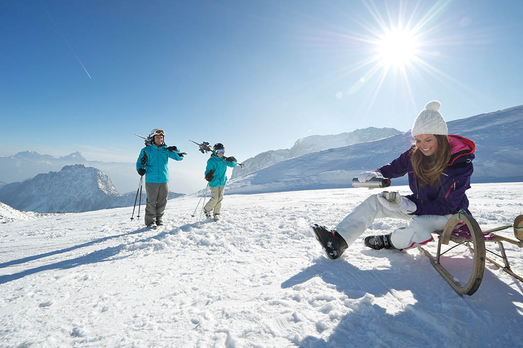 austria-carinzia-inverno-EdwardGROEGER_KaerntenWerbung_Nassfeld_Familie01