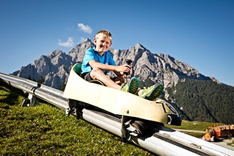 Tirolo, slittino estivo di Serles in Valle dello Stubai