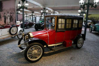 Auto d'epoca esposta alla Cité de l'Automobile di Mulhouse © Devid Rotasperti Photographer