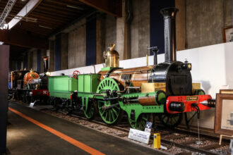 Antica locomotiva a vapore esposta alla Cité du Train di Mulhouse © Devid Rotasperti Photographer