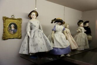 Collezione di bambole d'epoca nel Museo Storico del Municipio di Mulhouse © Devid Rotasperti Photographer