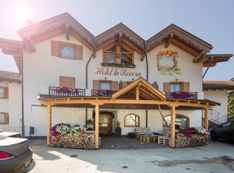 Hotel La Roccia Hotel per famiglie Val di Fiemme FamilyGo