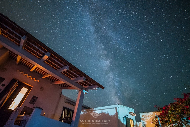 Guardare le stelle con i bambini Astroturismo Casa Morgana