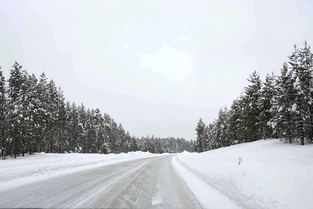 Viaggio in Lapponia con i Bambini, Salla, Finlandia strada lappone