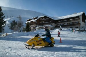 Family hotel in Carinzia: Hotel Heidi a Falkertsee, con il gatto delle nevi