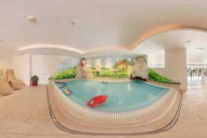 Family hotel in Carinzia: Hotel Heidi a Falkertsee, piscina bimbi