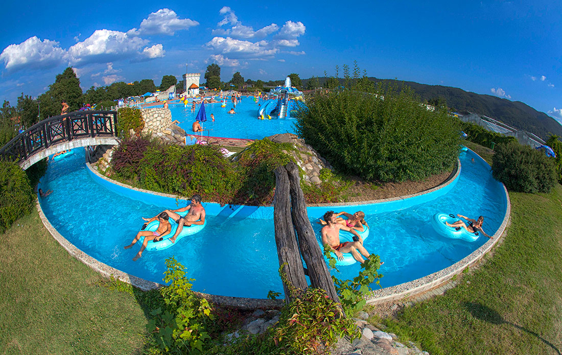 Vacanza alle terme in Slovenia con bambini: fiume lento a Catez