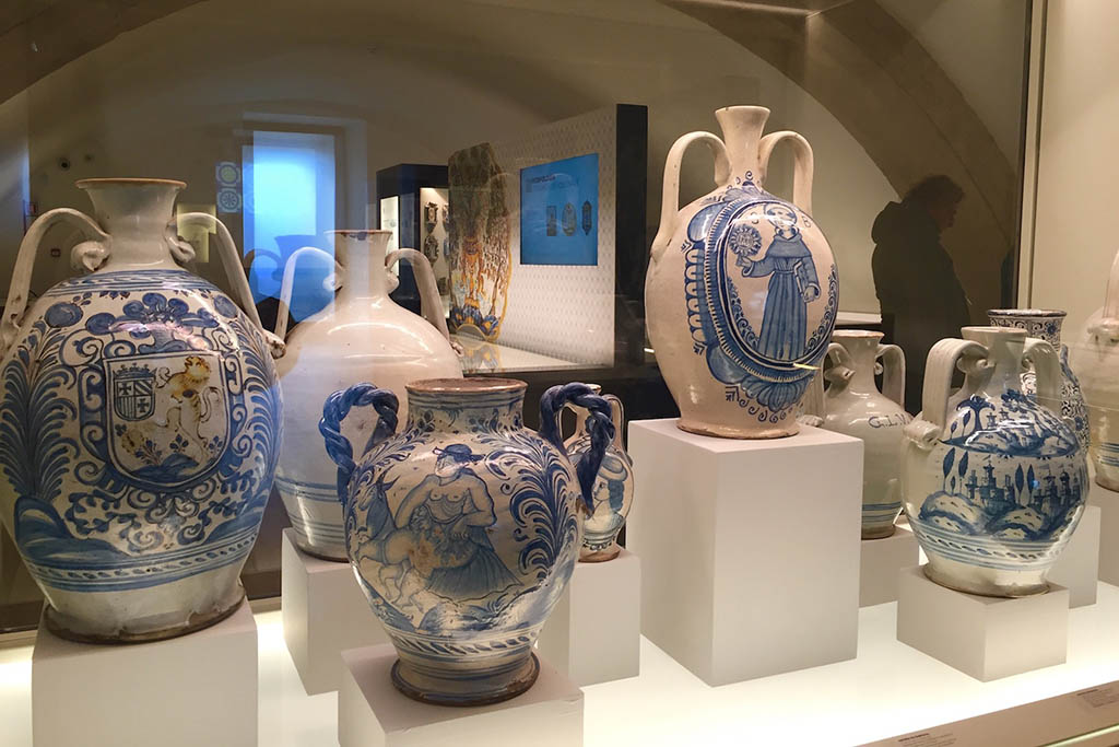 Puglia, Taranto e dintorni, Laterza Museo della Maiolica