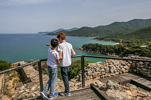 Calcidica con bambini, Stagira