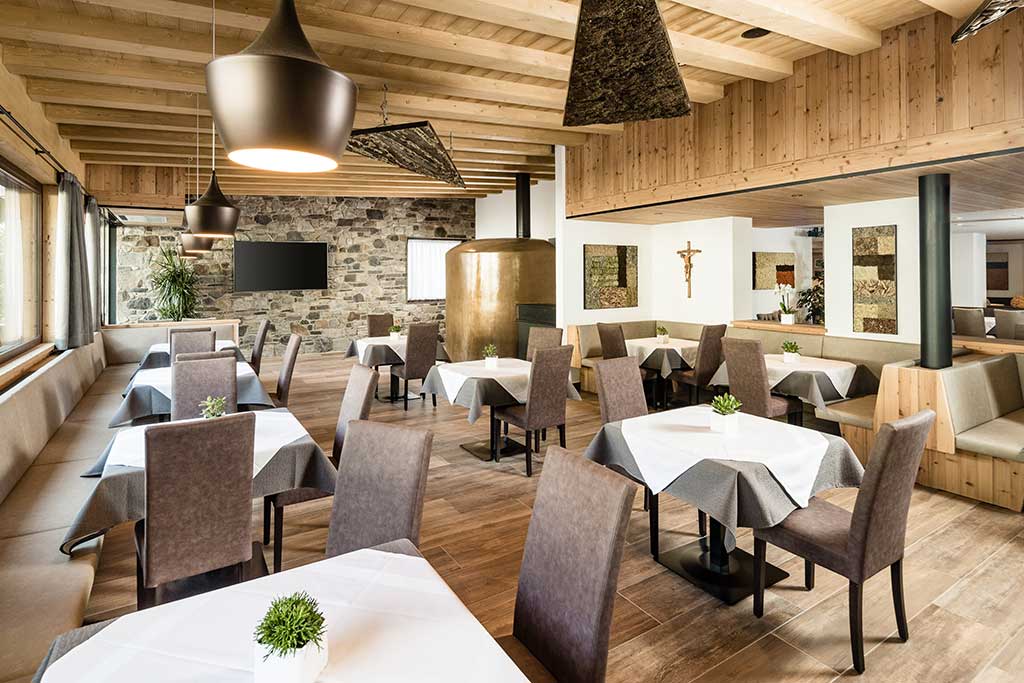 Schneeberg Family Spa Resort in Alto Adige per famiglie, ristorante