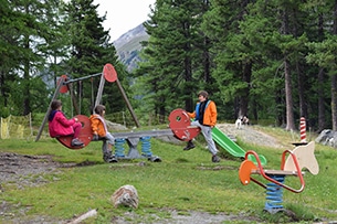 svizzera-treno-bernina-parco-giochi