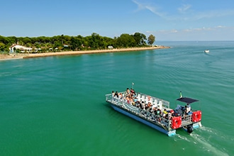 Spiaggia di Bibione con i bambini, in barca