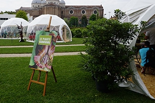 Orto botanico di Padova con bambini