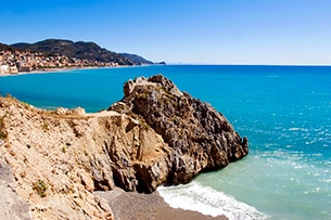 Finale Ligure per bambini, le baie