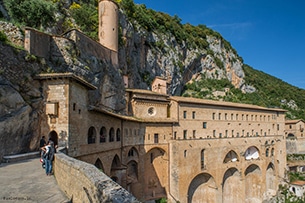 Subiaco con bambini, Monasteri Benedettini