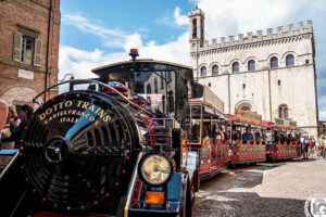 Weekend a Gubbio con i bambini, trenino Gubbio Express