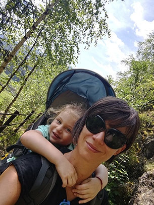 Baby wearing: cos'è e come si pratica, zaini per babytrekking