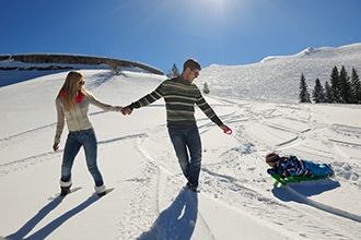 Suola sci bambini ai Kinderhotel d'inverno, un mondo di avventure per le famiglie sulla neve