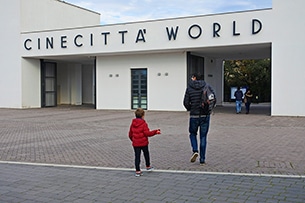 Natale a Cinecittà World, ingresso