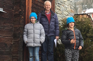 Svizzera, Grachen con bambini, con il maestro