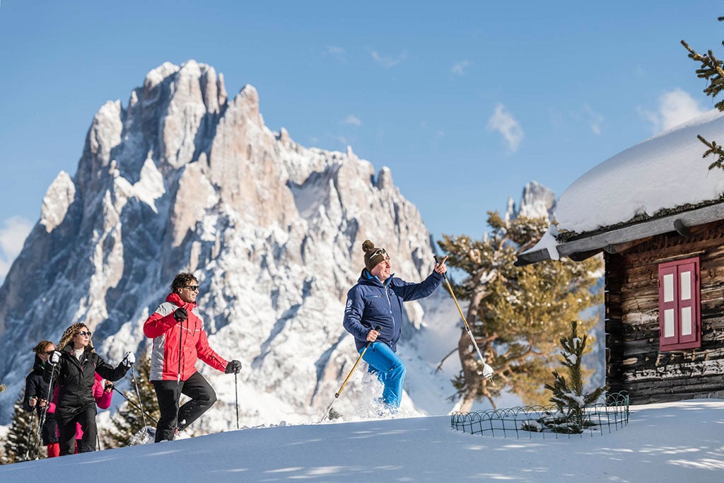 Family hotel in Alto Adige, Cavallino Bianco Family Spa Grand Hotel, escursioni con le ciaspole