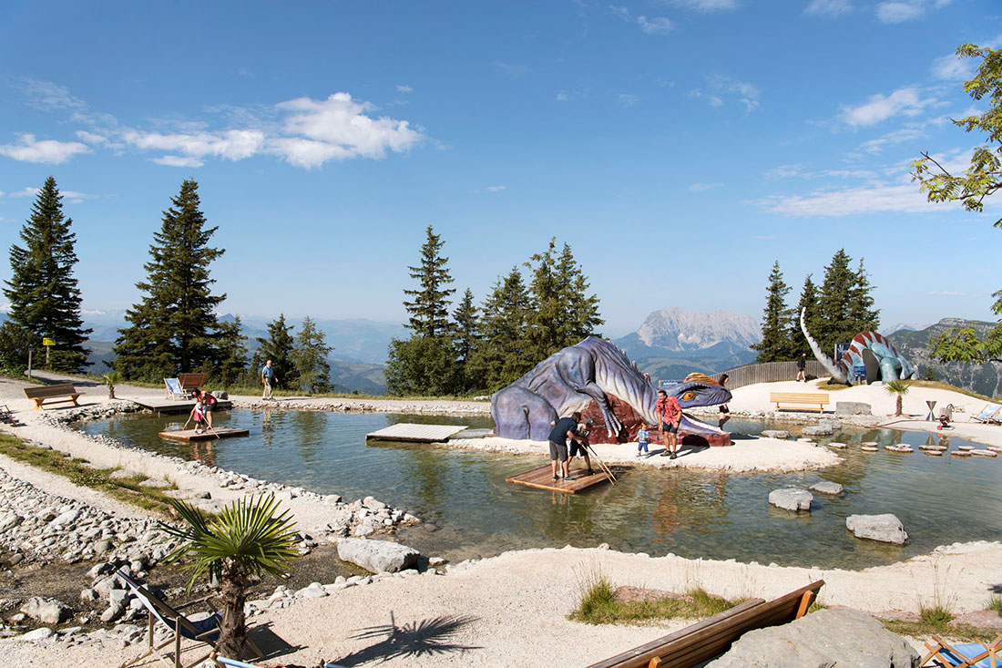 Tirolo, escursioni per bambini nelle malghe, Triassic Park
