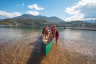 Valsugana in estate con i bambini, in canoa al Lago di Caldonazzo