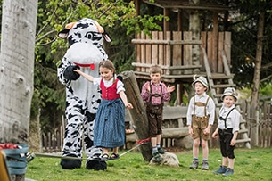 Winklerhotel per bambini in estate, divertimento con le mascotte