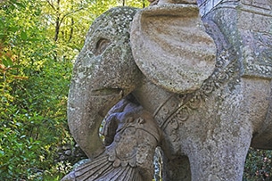 Bomarzo, Parco dei mostri, l'elefante