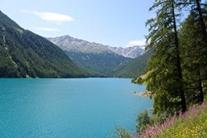 L'Archeoparc in Vale Senales, lago di Vernago