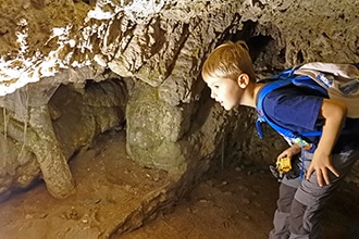 Il parco di Villa Gregoriana a Tivoli con i bambini, villa romana