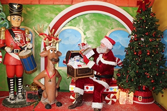 Natale a Luneur Park, Babbo Natale