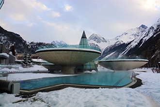 Aqua Dome con i bambini d'inverno, piscine esterne