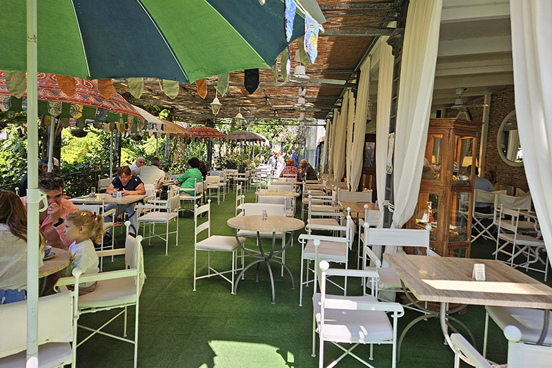 I Giardini La Mortella di Ischia con bambini, bar ristoro