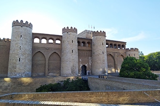 Cosa vedere a Saragozza con i bambini, Palazzo de la Aljaferia