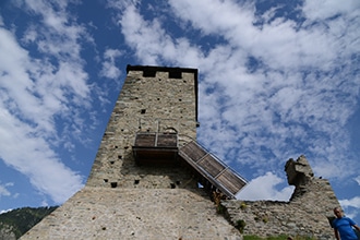 Valle d'Aosta, Val d'Ayas, Castello di Graines