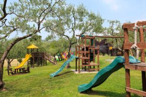 Poiano Garda Resort, hotel per bambini al lago di Garda, parco giochi