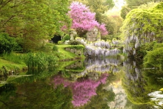 Giardino di Ninfa nel Lazio