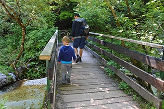 Parco d'Abruzzo con i bambini, camosciara, sentiero delle cascate