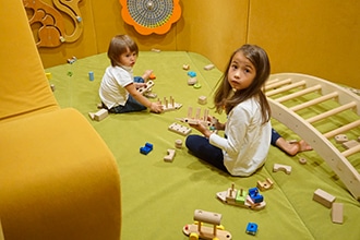 Family hotel Alpenhof a Maranza, playground