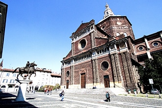 Pavia con bambini, il Duomo