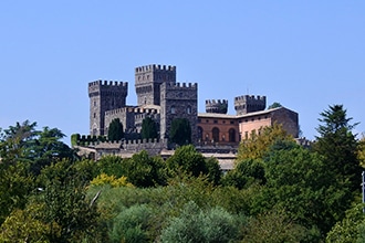 Cosa vedere vicino Orvieto, Bosco del Sasseto, Castello di Torre Alfina