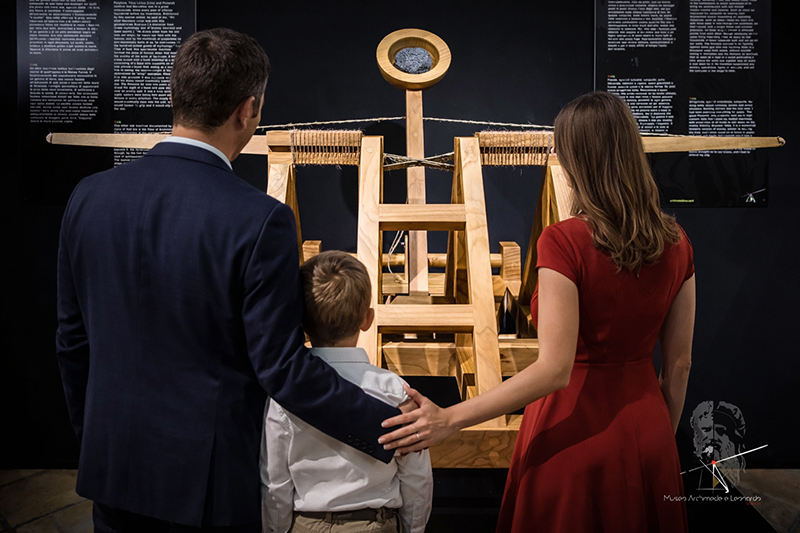Famiglia al Museo Archimede e Leonardo