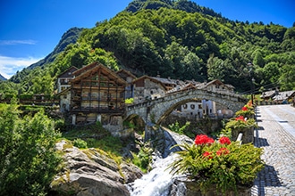 Monterosa con bambini, case Walser