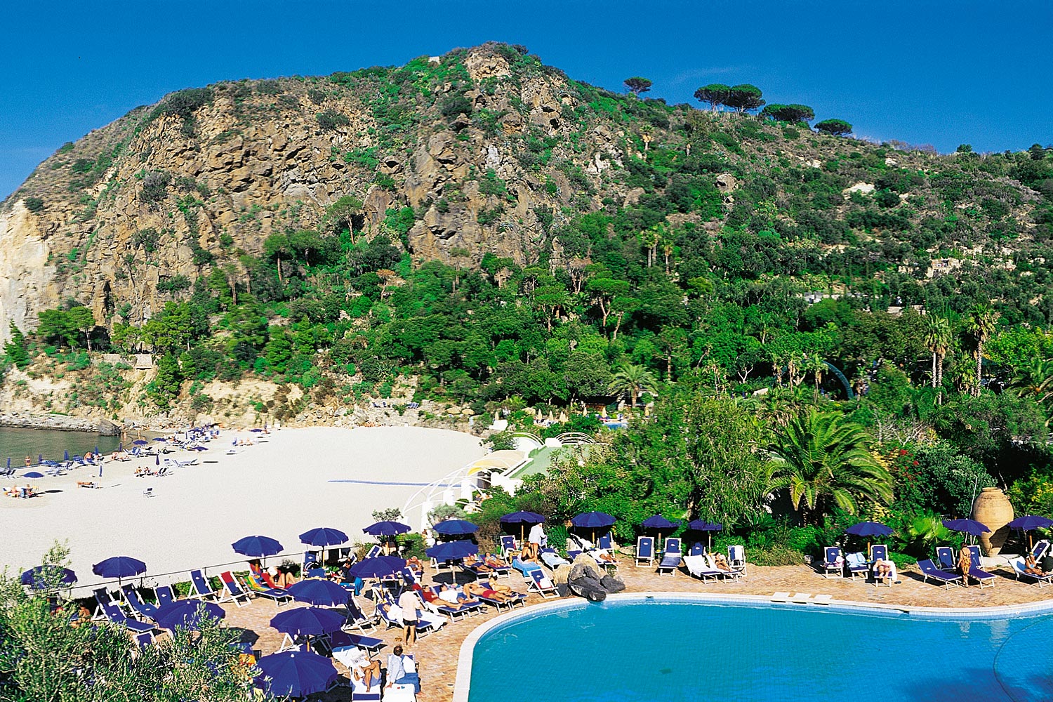 Parco termale Negombo Ischia, piscine e spiaggia